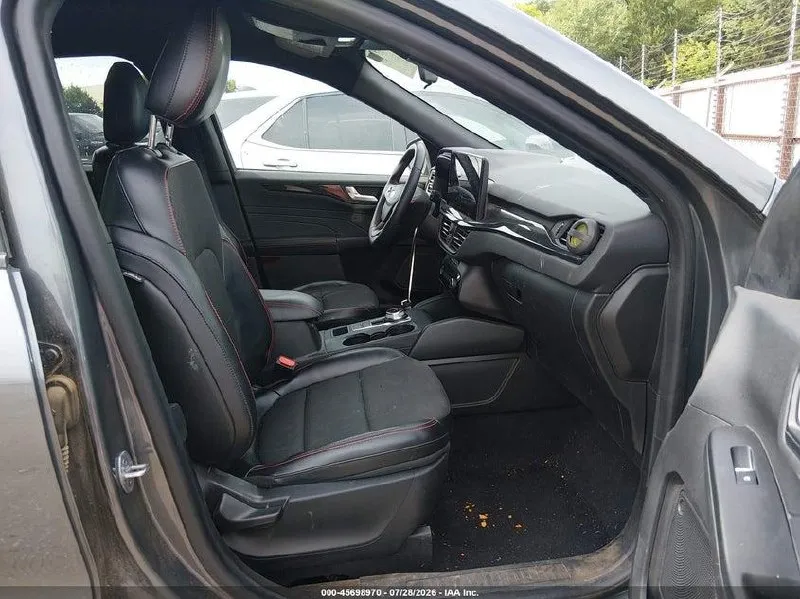 FORD ESCAPE 2023