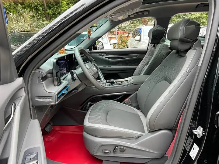 FORD EDGE LUXURY 2023