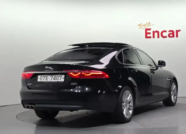 JAGUAR XF PORTFOLIO 2018