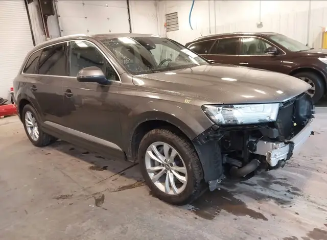 AUDI Q7 2018