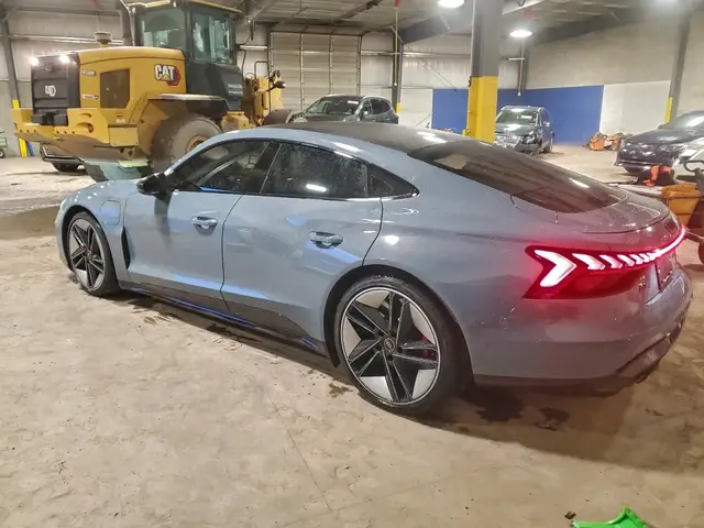 AUDI E-TRON RS E-TRON GT 2021