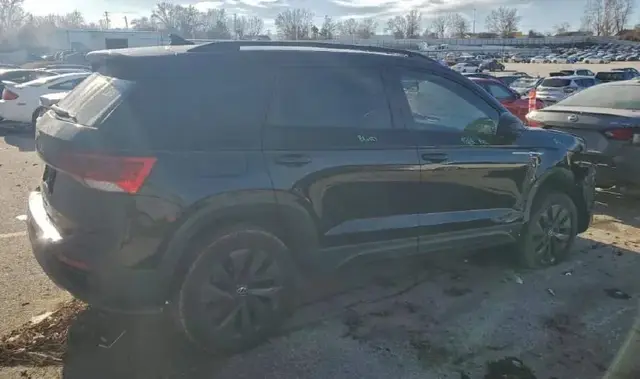 VOLKSWAGEN TAOS 2021