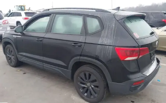 VOLKSWAGEN TAOS 2022