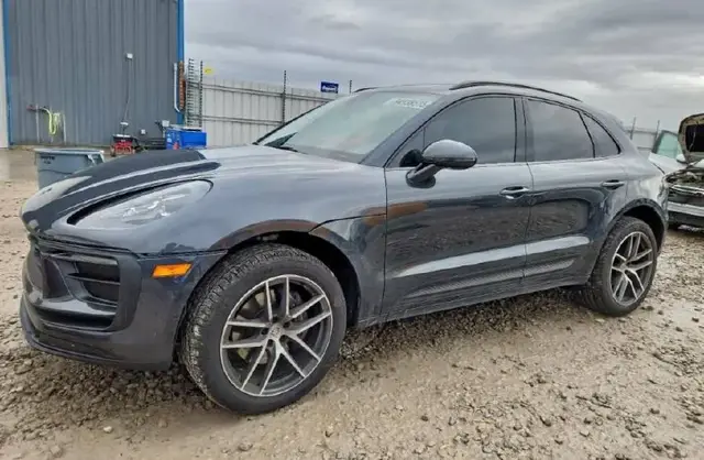 PORSCHE MACAN 2024