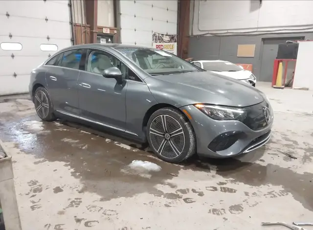 MERCEDES-BENZ EQE 500 4MATIC 2022