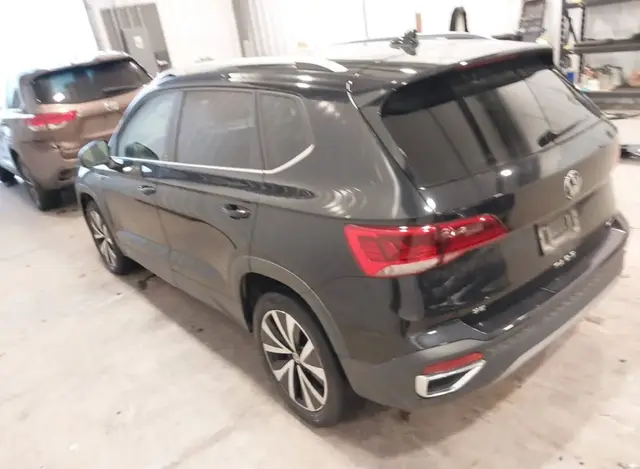 VOLKSWAGEN TAOS SE 2022