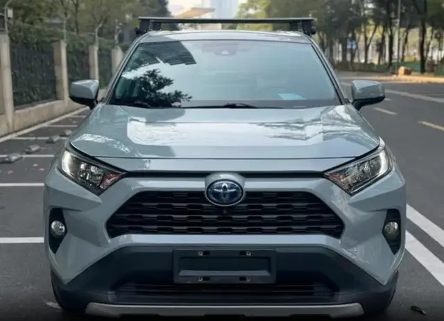 TOYOTA RAV4 2021