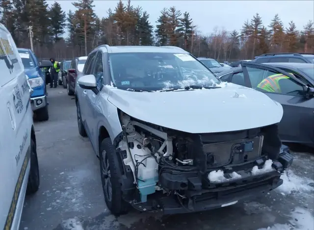 NISSAN ROGUE SV 2022