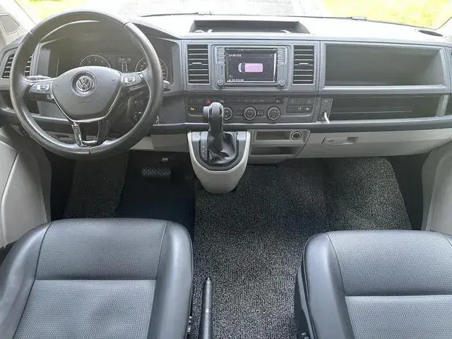 VOLKSWAGEN CARAVELLE 2017