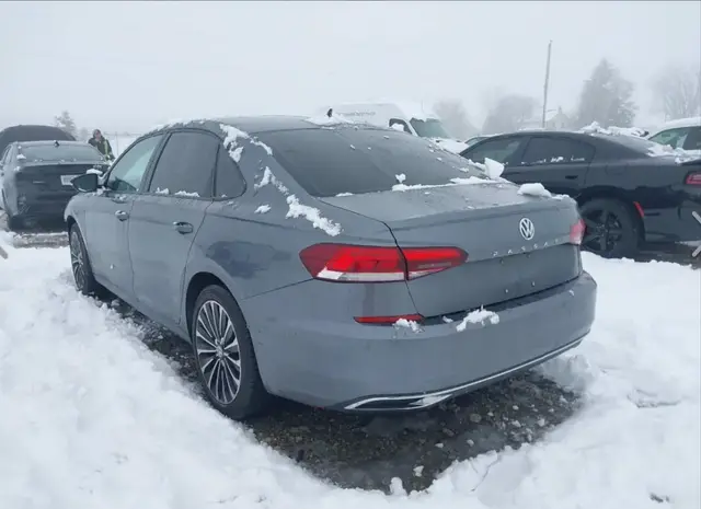 VOLKSWAGEN PASSAT LIMITED EDITION 2021