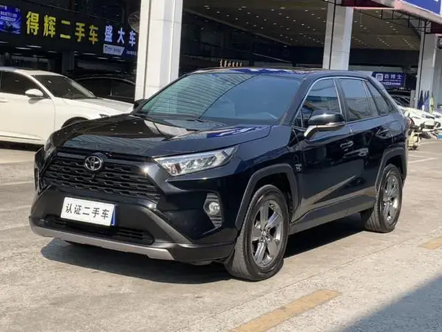 TOYOTA RAV4 FASHION EDITION 2022