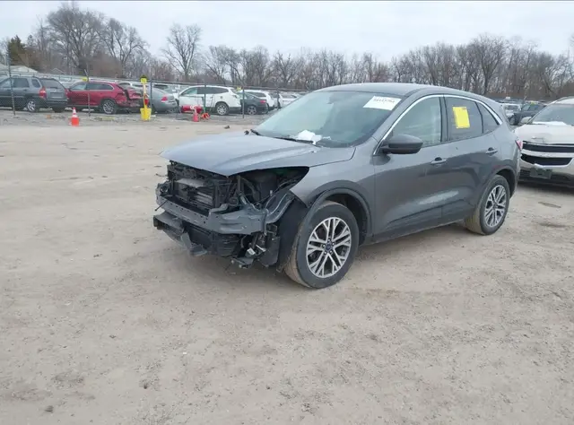 FORD ESCAPE SEL 2022