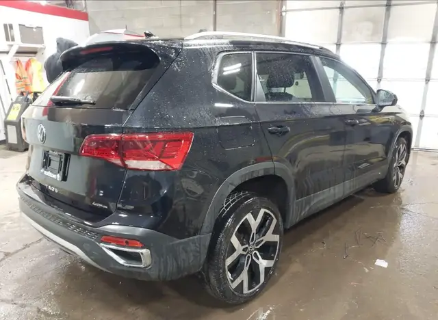 VOLKSWAGEN TAOS SEL 2021