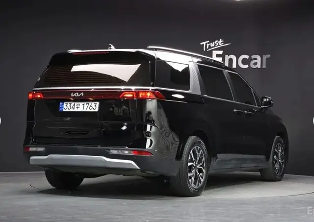 KIA CARNIVAL 4TH GENERATION 9-SEATER 2022