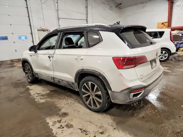 VOLKSWAGEN TAOS 2023