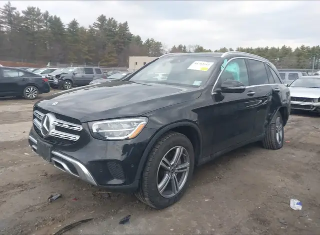 MERCEDES-BENZ GLC 300 2022