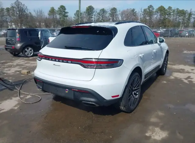 PORSCHE MACAN 2021