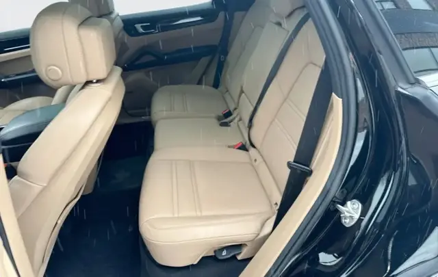 PORSCHE CAYENNE 2022