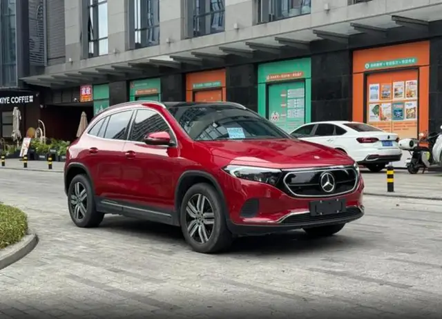 MERCEDES-BENZ EQA 2022