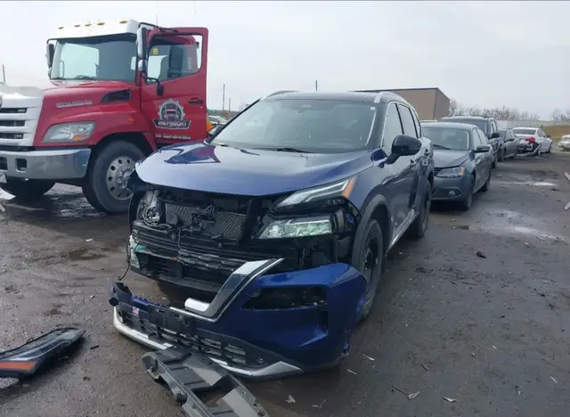 NISSAN ROGUE PLATINUM 2022