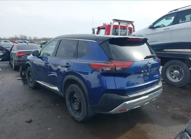 NISSAN ROGUE PLATINUM 2022