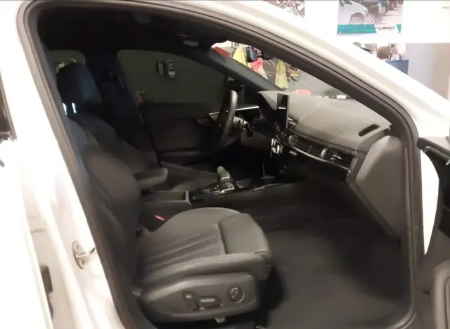 AUDI A4 PREMIUM PLUS 45 2022