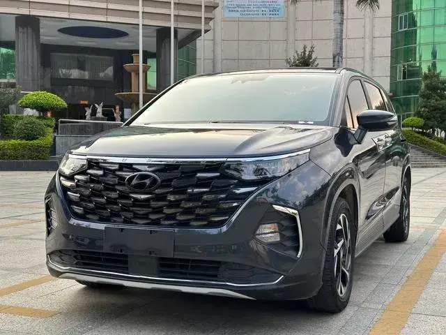 HYUNDAI CUSTO 380TGDI LUX PREMIUM 2021