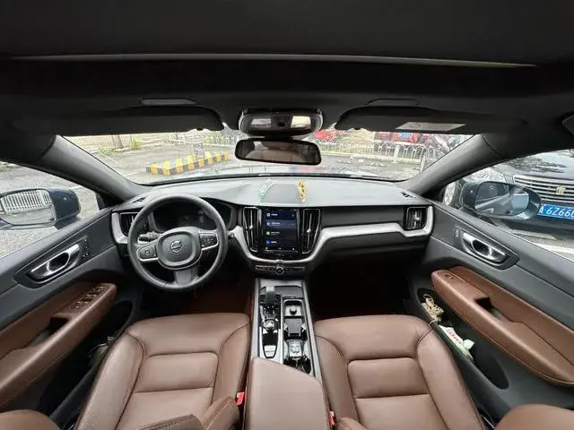 VOLVO XC60 B5 AWD INSCRIPTION 2023