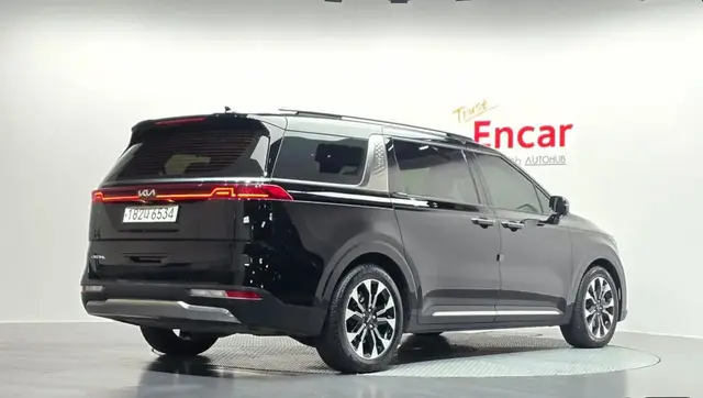 KIA CARNIVAL NOBLESSE 2022