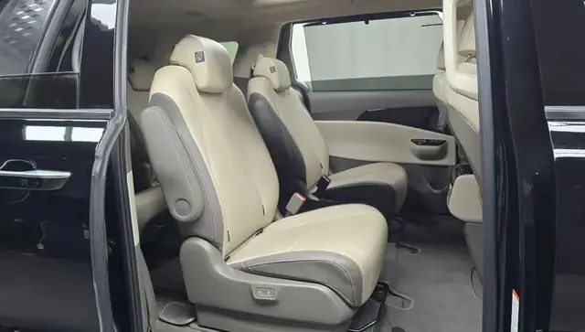 KIA CARNIVAL NOBLESSE 2022