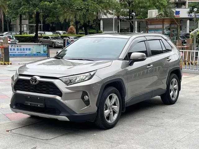 TOYOTA RAV4 FASHION EDITION 2022