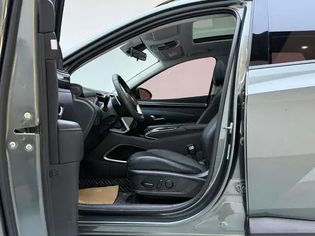 HYUNDAI TUCSON PREMIUM 2023
