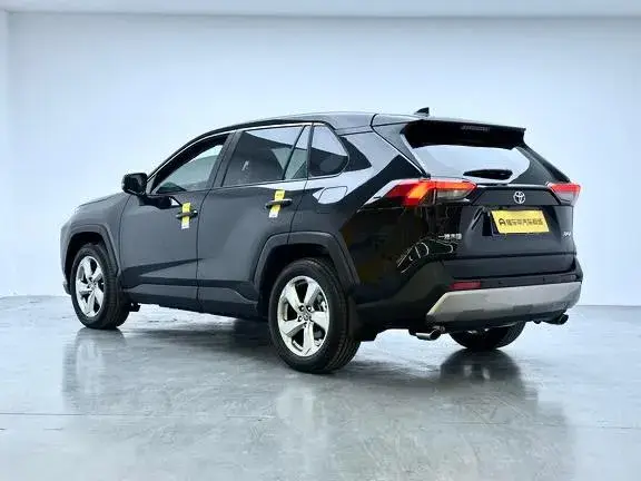TOYOTA RAV4 FASHION EDITION 2023