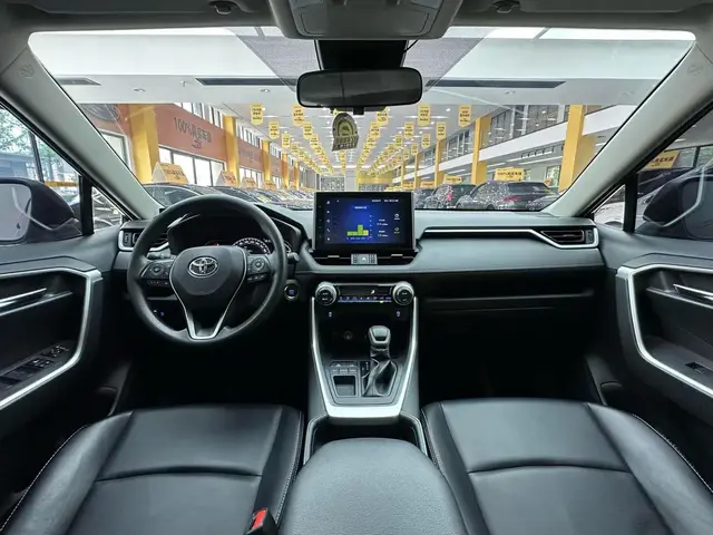 TOYOTA RAV4 FASHION EDITION 2023