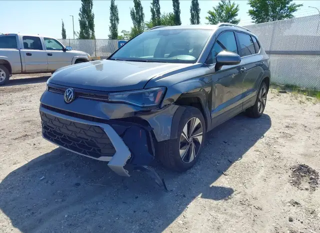 VOLKSWAGEN TAOS SE 2025
