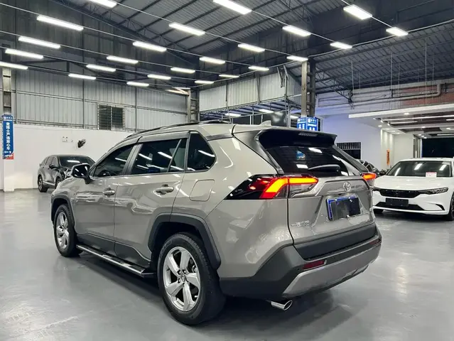 TOYOTA RAV4 2022