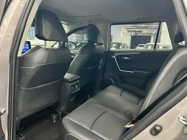 TOYOTA RAV4 2022