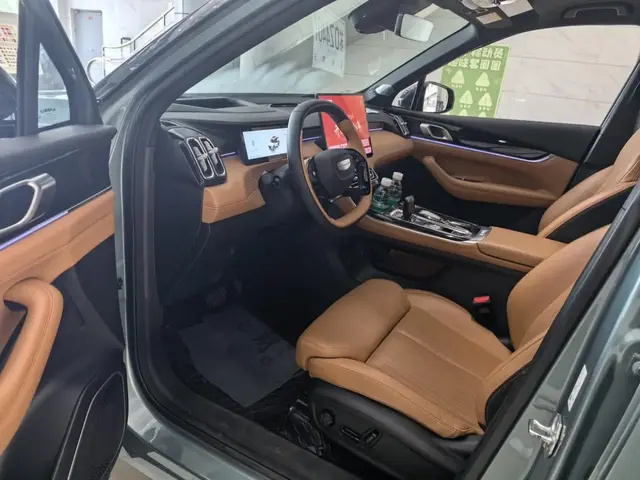 GEELY BOYUE L 2025