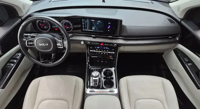 KIA CARNIVAL NOBLESSE 2022