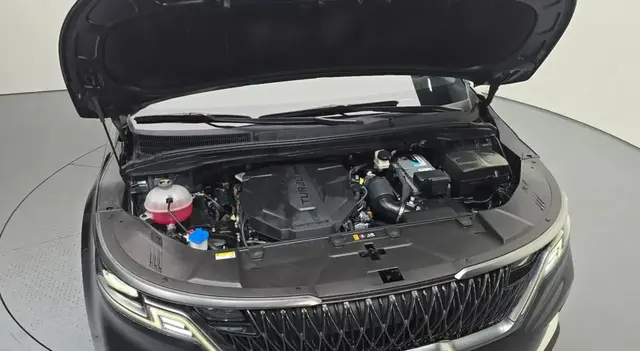 KIA CARNIVAL NOBLESSE 2022