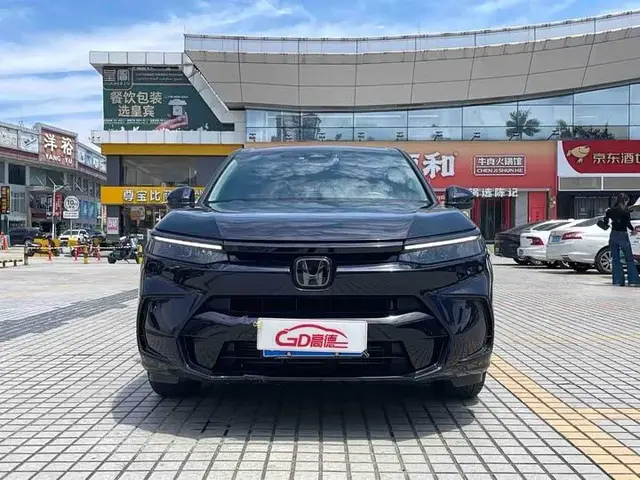 HONDA BREEZE PREMIUM 2023