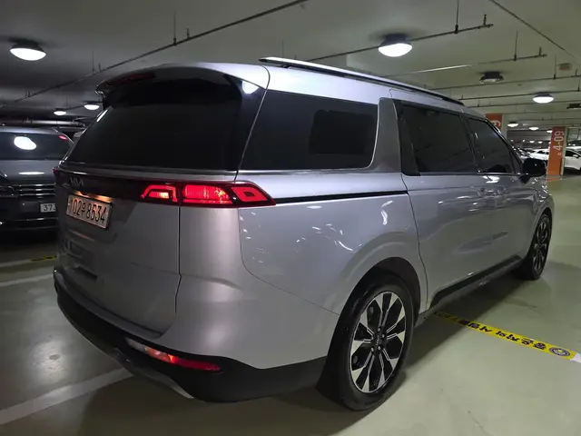 KIA CARNIVAL NOBLESSE 2022
