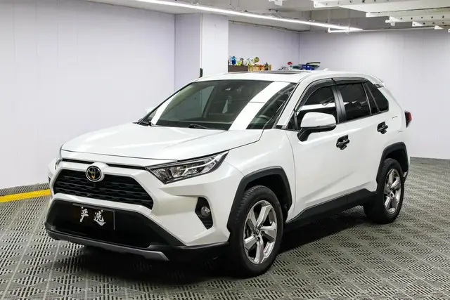 TOYOTA RAV4 FASHION PLUS EDITION 2022
