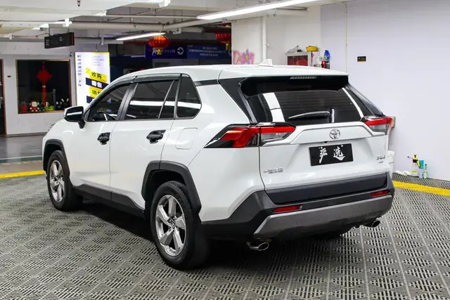 TOYOTA RAV4 FASHION PLUS EDITION 2022