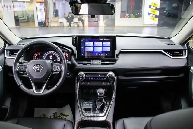 TOYOTA RAV4 FASHION PLUS EDITION 2022