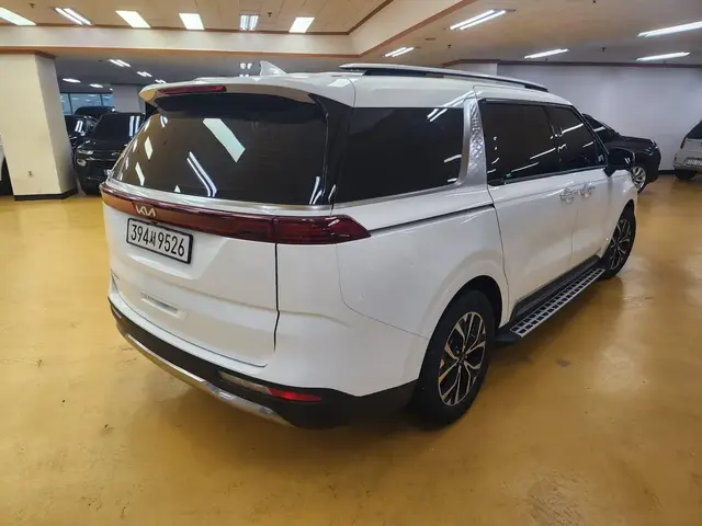 KIA CARNIVAL NOBLESSE 2022