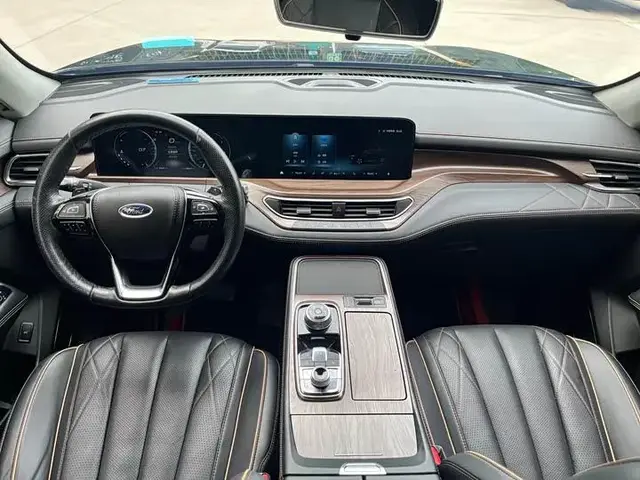 FORD EQUATOR PREMIUM 2022
