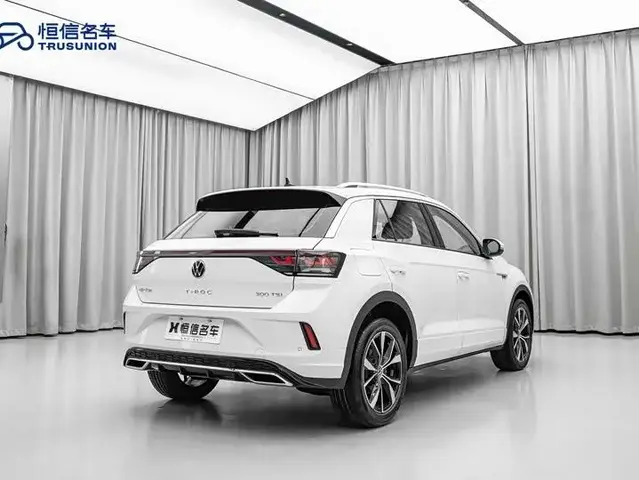 VOLKSWAGEN T-ROC 2023