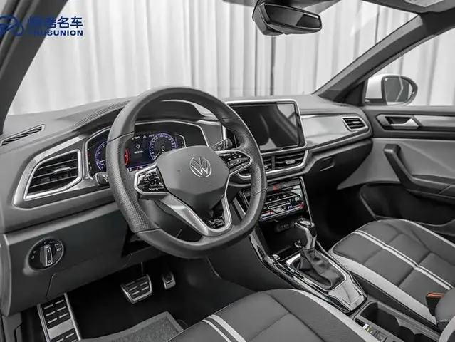 VOLKSWAGEN T-ROC 2023