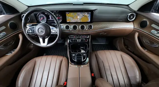 MERCEDES-BENZ W213 E220D 4MATIC 2019